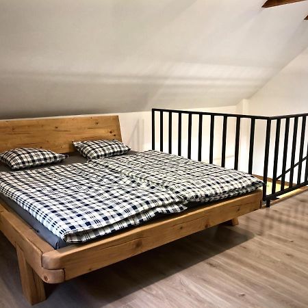 Mezonetovy Apartman S Terasou Na Samote V Lese Vlkava Екстер'єр фото