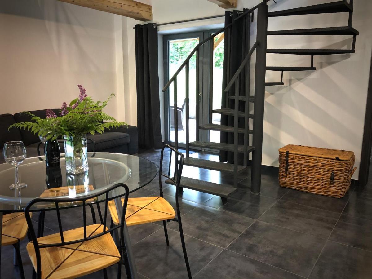 Mezonetovy Apartman S Terasou Na Samote V Lese Vlkava Екстер'єр фото