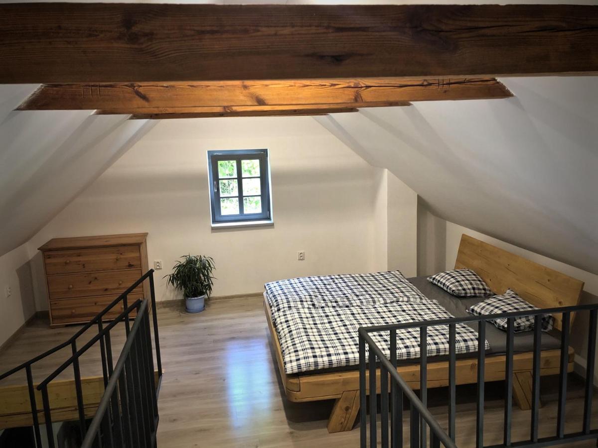 Mezonetovy Apartman S Terasou Na Samote V Lese Vlkava Екстер'єр фото