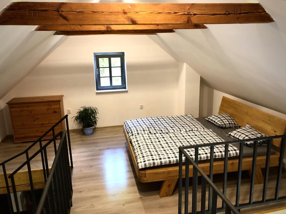 Mezonetovy Apartman S Terasou Na Samote V Lese Vlkava Екстер'єр фото